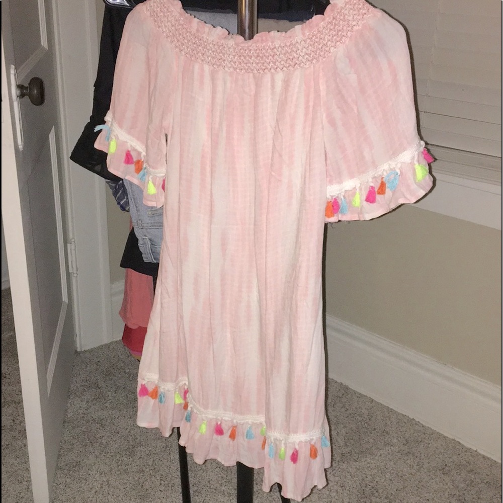 Dizzy Lizzy adorable off the shoulder tassel dress